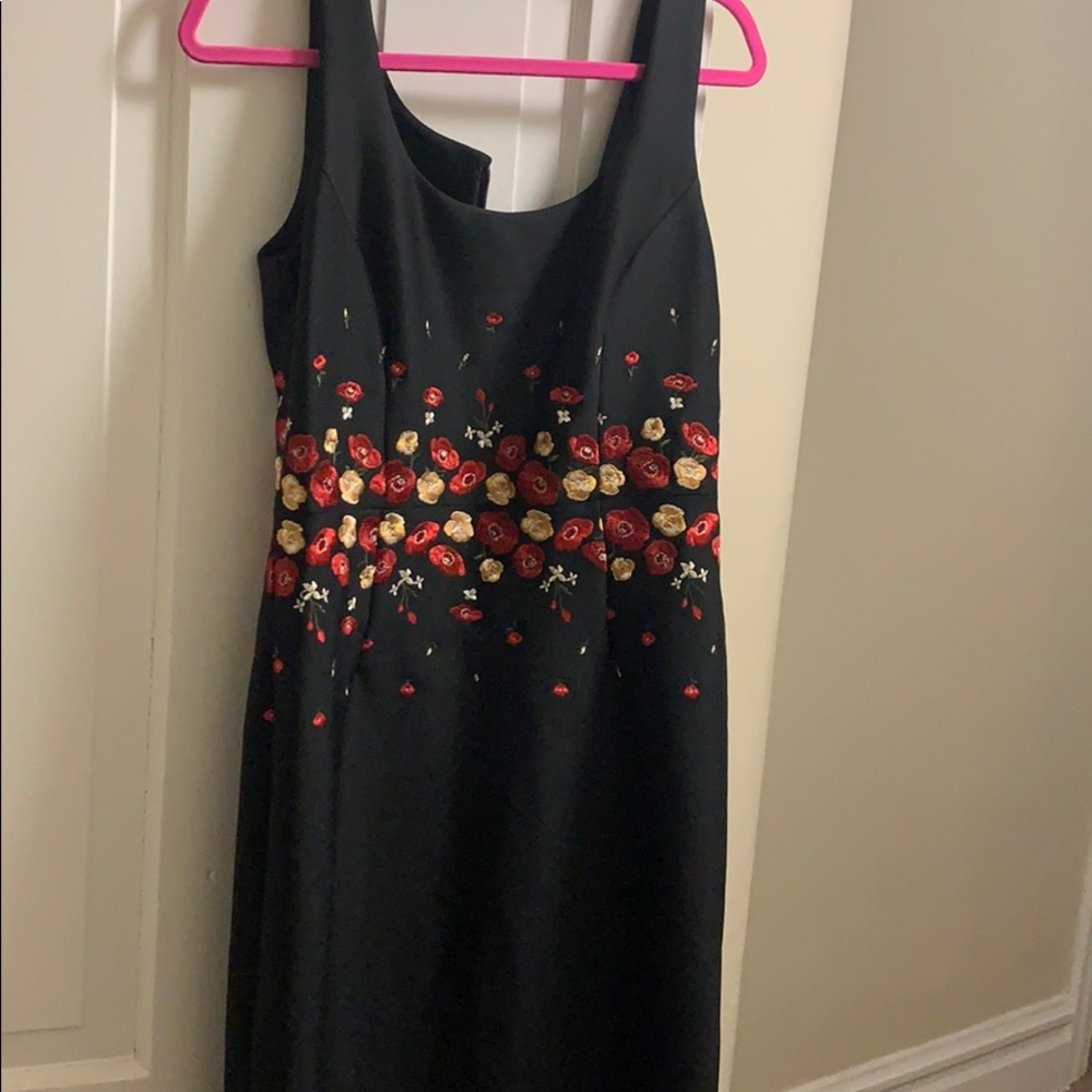Beautiful lined Calvin Klein dress 👗